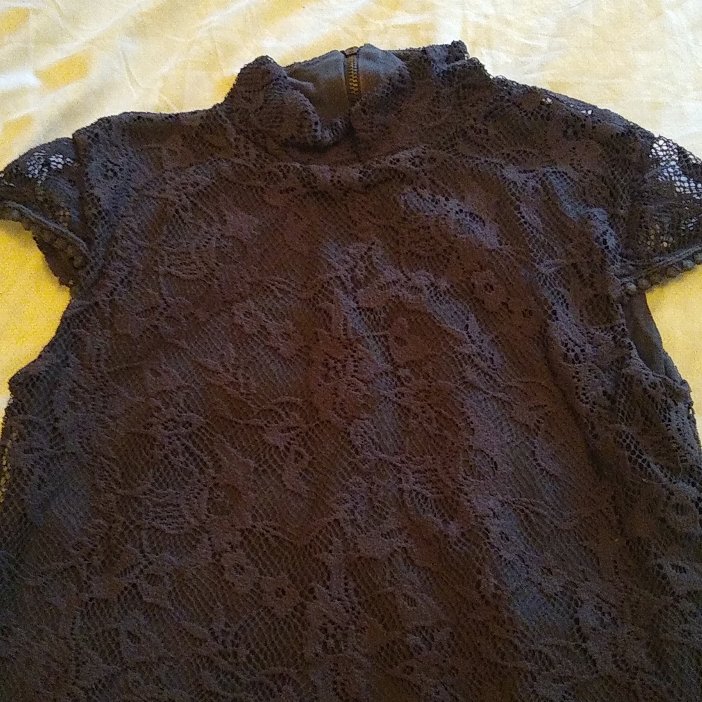 Zara gray lace shirt